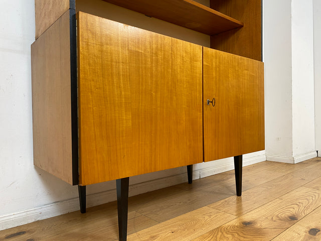 Sehr schöner heller Mid-Century Wohnzimmerschrank aus 1969 mit Vitrine und Regal I Highboard Bücherschrank Bücherregal Kommode Sideboard Geschirrschrank Vintage 70er