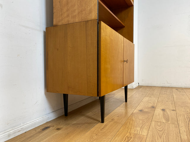 Sehr schöner heller Mid-Century Wohnzimmerschrank aus 1969 mit Vitrine und Regal I Highboard Bücherschrank Bücherregal Kommode Sideboard Geschirrschrank Vintage 70er