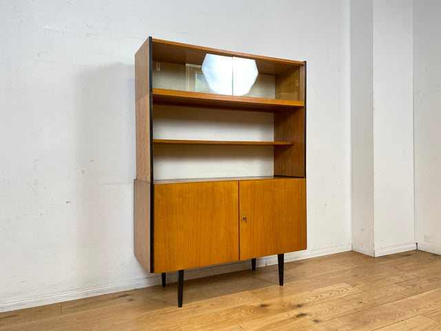 Sehr schöner heller Mid-Century Wohnzimmerschrank aus 1969 mit Vitrine und Regal I Highboard Bücherschrank Bücherregal Kommode Sideboard Geschirrschrank Vintage 70er