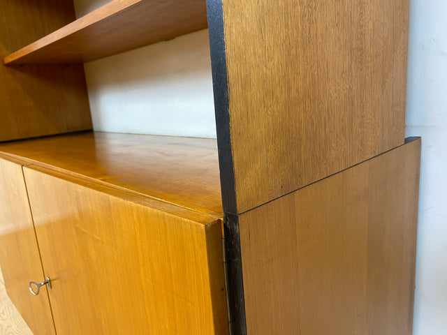 Sehr schöner heller Mid-Century Wohnzimmerschrank aus 1969 mit Vitrine und Regal I Highboard Bücherschrank Bücherregal Kommode Sideboard Geschirrschrank Vintage 70er