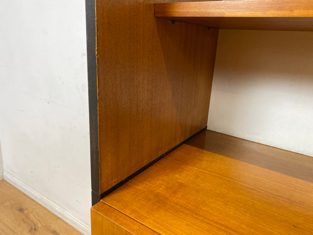 Sehr schöner heller Mid-Century Wohnzimmerschrank aus 1969 mit Vitrine und Regal I Highboard Bücherschrank Bücherregal Kommode Sideboard Geschirrschrank Vintage 70er