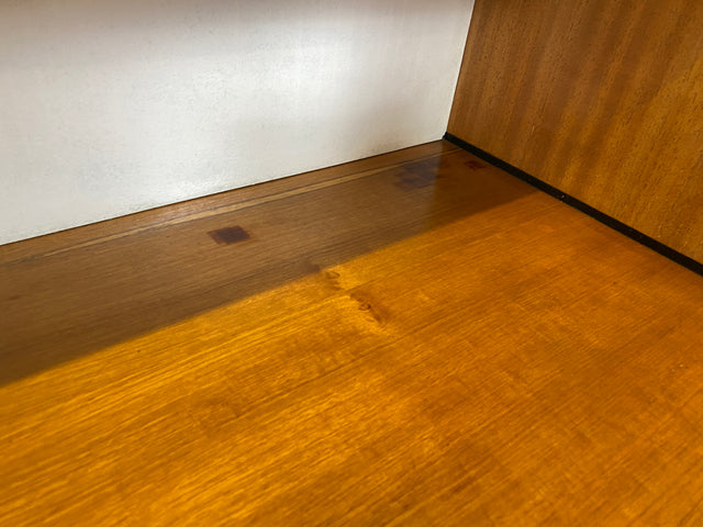 Sehr schöner heller Mid-Century Wohnzimmerschrank aus 1969 mit Vitrine und Regal I Highboard Bücherschrank Bücherregal Kommode Sideboard Geschirrschrank Vintage 70er