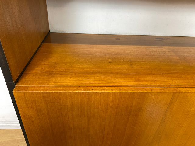 Sehr schöner heller Mid-Century Wohnzimmerschrank aus 1969 mit Vitrine und Regal I Highboard Bücherschrank Bücherregal Kommode Sideboard Geschirrschrank Vintage 70er