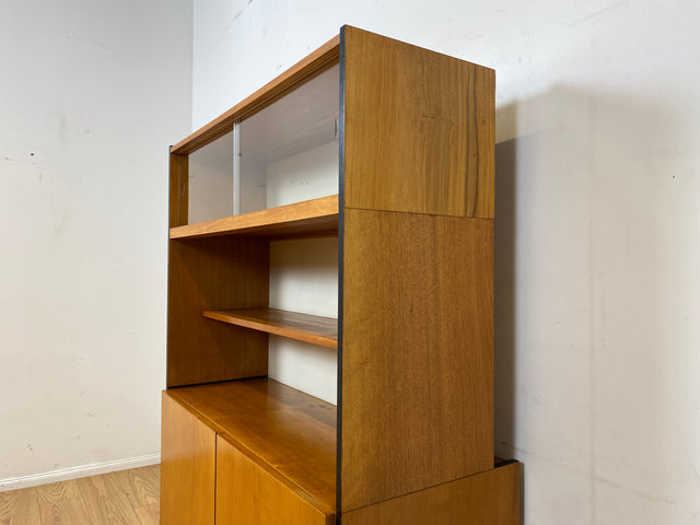 Sehr schöner heller Mid-Century Wohnzimmerschrank aus 1969 mit Vitrine und Regal I Highboard Bücherschrank Bücherregal Kommode Sideboard Geschirrschrank Vintage 70er