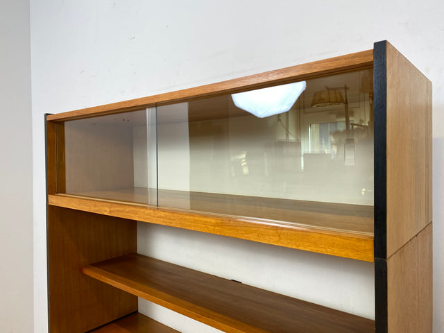 Sehr schöner heller Mid-Century Wohnzimmerschrank aus 1969 mit Vitrine und Regal I Highboard Bücherschrank Bücherregal Kommode Sideboard Geschirrschrank Vintage 70er