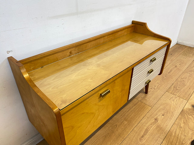 WMK I Stilvolles helles Mid-Century Lowboard mit Schubladen, Glasablage und Messinggriffen I