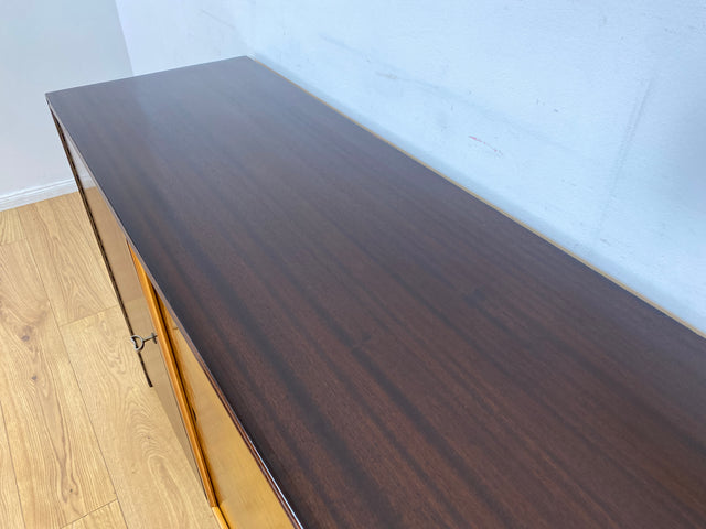 WMK I Hochwertige dunkle Mid-Century Vitrine mit original Ornamentglas I Schank Vitrinenschrank Bücherschrank Kommode Anrichte Glasvitrine Bauhaus Vintage 50er 60er Berlin Leipzig Augsburg Heidelberg