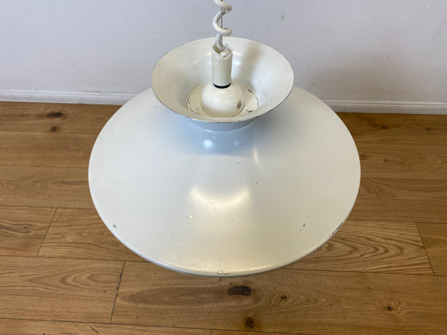 WMK I Schöne höhenverstellbare weiße skandinavische Space Age Designer Pendelleuchte von Belid aus Metall