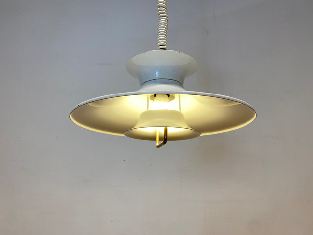 WMK I Schöne höhenverstellbare weiße skandinavische Space Age Designer Pendelleuchte von Belid aus Metall
