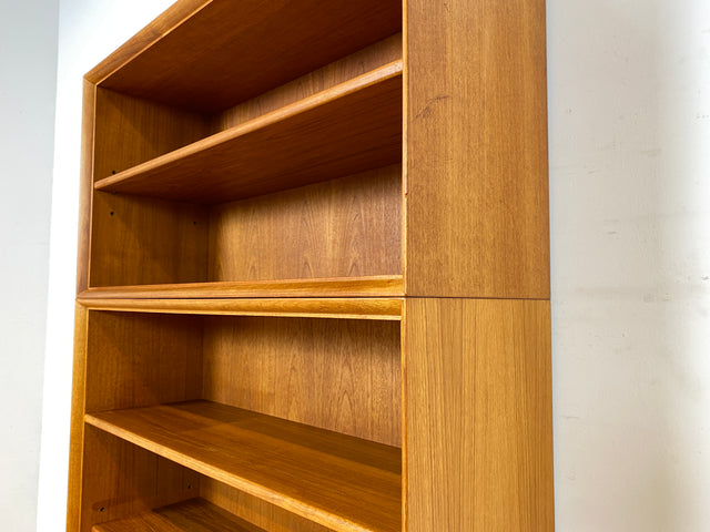 Hochwertiger Vintage Bücherschrank von Strobeck in skandinavischem Still mit Schubladen I Teakholz I Regal Bücherregal Holzregal Danish Design Mid-Century Vintage Teak I