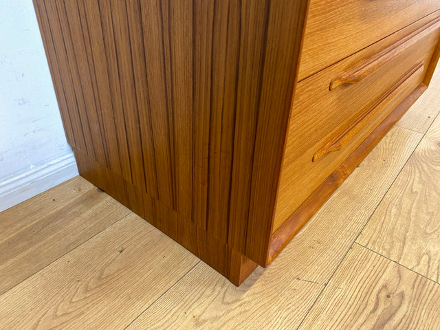Hochwertiger Vintage Bücherschrank von Strobeck in skandinavischem Still mit Schubladen I Teakholz I Regal Bücherregal Holzregal Danish Design Mid-Century Vintage Teak I