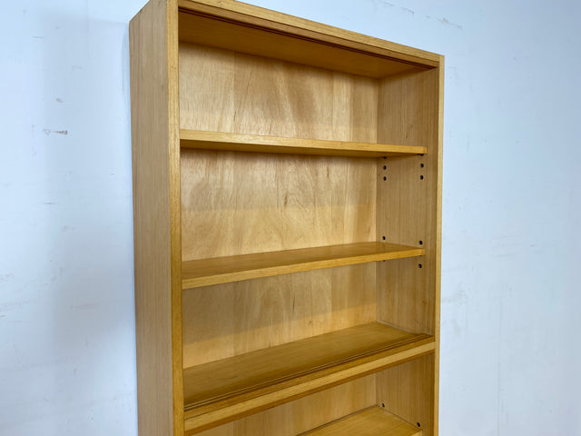 Minimalistisches und gut erhaltenes sehr hohes Mid-Century Bücherregal mit verstellbaren Regalböden I Regal Holzregal Bücherschrank Küchenregal Retro Vintage I