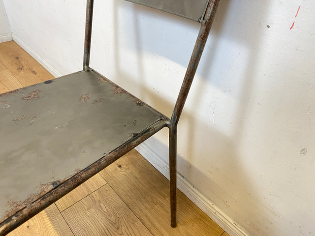 Industrial Design at its best! I 1/5 Einzigartiger handgefertigter und stapelbarer Metallstuhl I Stapelstuhl Stuhl Chair Küchenstuhl Balkonstuhl Esszimmerstühle Industriedesign Vintage I