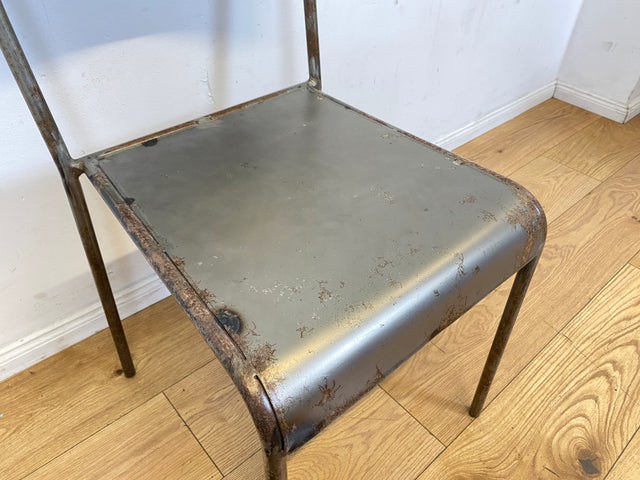 Industrial Design at its best! I 1/5 Einzigartiger handgefertigter und stapelbarer Metallstuhl I Stapelstuhl Stuhl Chair Küchenstuhl Balkonstuhl Esszimmerstühle Industriedesign Vintage I