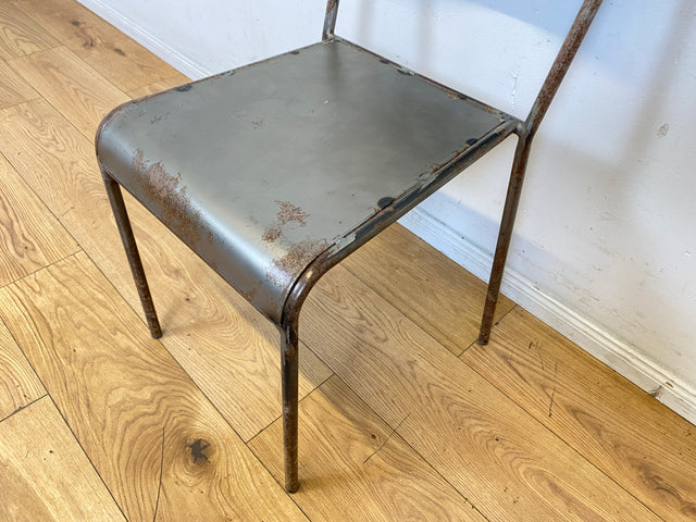 Industrial Design at its best! I 1/5 Einzigartiger handgefertigter und stapelbarer Metallstuhl I Stapelstuhl Stuhl Chair Küchenstuhl Balkonstuhl Esszimmerstühle Industriedesign Vintage I