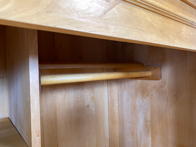 Hochwertiger Kleiderschrank im antiken Stil aus massivem Kirschholz mit Schublade I Schrank Wäscheschrank Bauernschrank Dielenschrank Vertiko Biedermeier Landhaus Vintage I