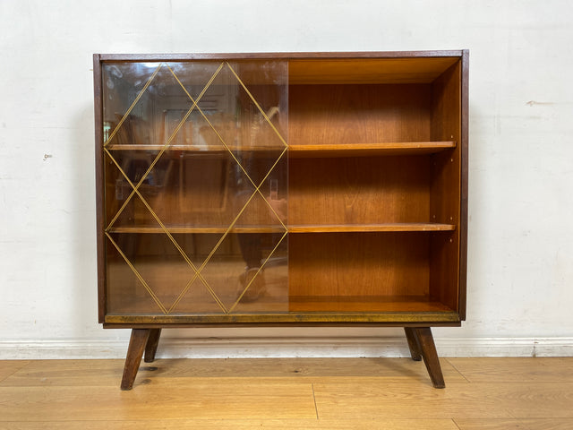 WMK I Schöne Mid-Century Vitrine mit Einlegeböden