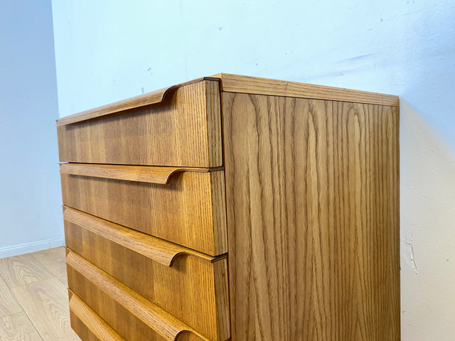 Stilvolle kleine helle Mid-Century Kommode in Esche mit Schubladen & formschönen Holzgriffen I Schubladenkommode Schrank Wäschekommode Ablage Sideboard Retro Vintage 60er I