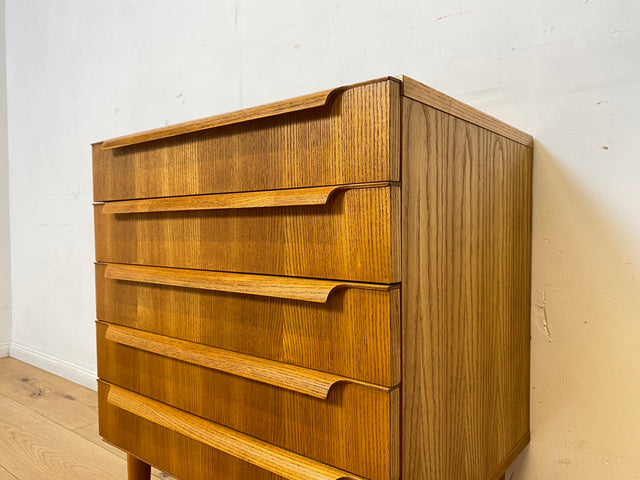 Stilvolle kleine helle Mid-Century Kommode in Esche mit Schubladen & formschönen Holzgriffen I Schubladenkommode Schrank Wäschekommode Ablage Sideboard Retro Vintage 60er I