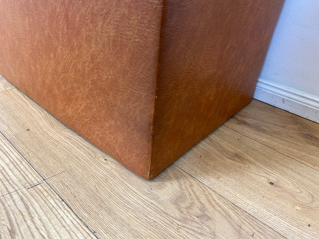 Kultige Retro Truhe in braunem Kunstleder mit besonders schönem floralem Innenleben I Wäschetruhe Kiste Wäschekorb Wäschekommode Spielzeugtruhe Vintage Mid-Century 60er I