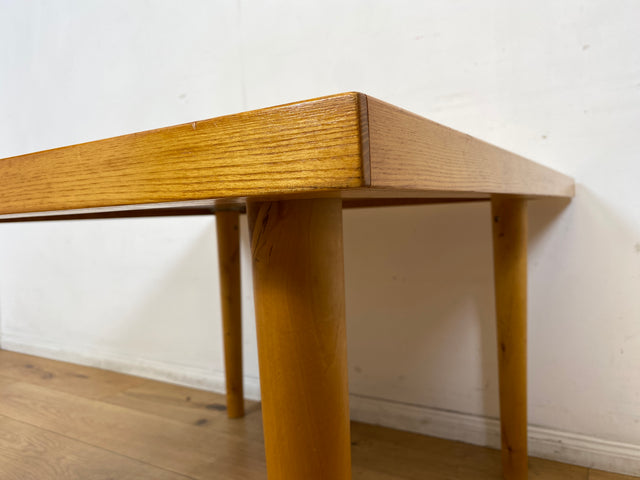 WMK I Minimalistischer und sehr gut erhaltener heller Mid-Century Couchtisch in seltener quadratischer Form