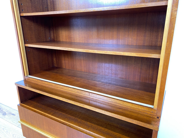 WMK I Stilvoller und gut erhaltener Mid-Century Bücherschrank aus 1965 von PGH Wohnkultur mit Schubladen
