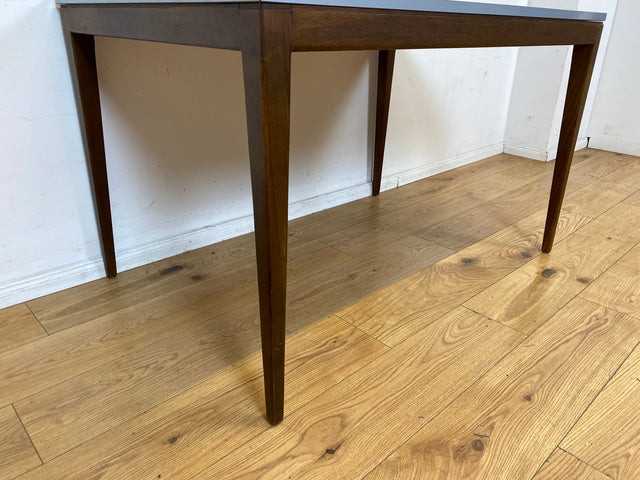 Stilvoller und sehr gut erhaltener Mid-Century Esstisch mit pflegeleichter Resopal Tischplatte I Tisch Esszimmertisch Küchentisch Kitchen Dining Table Vintage Retro 60er 70er I