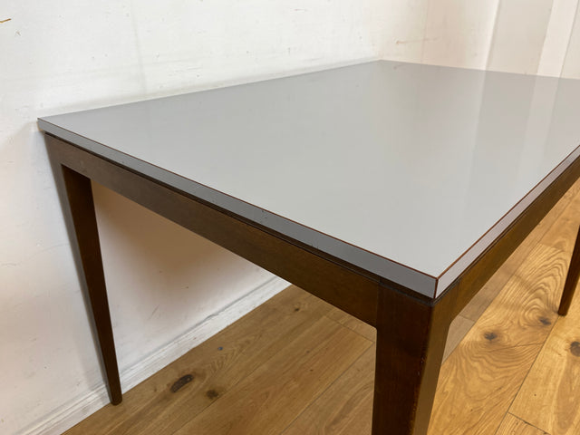 Stilvoller und sehr gut erhaltener Mid-Century Esstisch mit pflegeleichter Resopal Tischplatte I Tisch Esszimmertisch Küchentisch Kitchen Dining Table Vintage Retro 60er 70er I