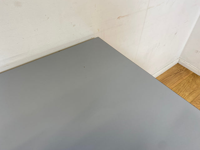 Stilvoller und sehr gut erhaltener Mid-Century Esstisch mit pflegeleichter Resopal Tischplatte I Tisch Esszimmertisch Küchentisch Kitchen Dining Table Vintage Retro 60er 70er I