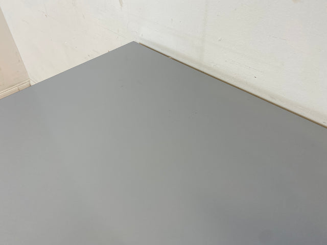 Stilvoller und sehr gut erhaltener Mid-Century Esstisch mit pflegeleichter Resopal Tischplatte I Tisch Esszimmertisch Küchentisch Kitchen Dining Table Vintage Retro 60er 70er I