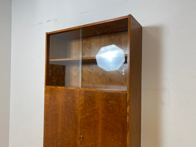 WMK I Stilvolles Mid-Century Highboard mit Vitrine und verstellbaren Regalböden I Schrank Bücherschrank Büchervitrine Bücherregal ,Kommode Sideboard Regalwand Vintage 60er I Berlin Magdeburg Essen