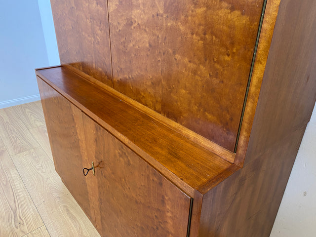 WMK I Stilvolles Mid-Century Highboard mit Vitrine und verstellbaren Regalböden I Schrank Bücherschrank Büchervitrine Bücherregal ,Kommode Sideboard Regalwand Vintage 60er I Berlin Magdeburg Essen