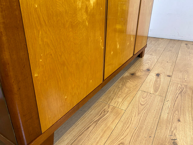Sehr schöner und perfekt aufgeteilter Mid-Century Kleiderschrank aus 1960 mit Schubladen I Schrank Schlafzimmerschrank Wäscheschrank Wardrobe Vintage 50er 60er Rockabilly I
