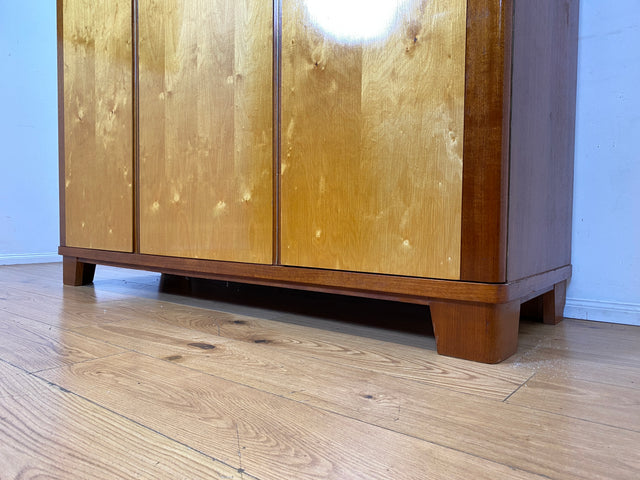 Sehr schöner und perfekt aufgeteilter Mid-Century Kleiderschrank aus 1960 mit Schubladen I Schrank Schlafzimmerschrank Wäscheschrank Wardrobe Vintage 50er 60er Rockabilly I