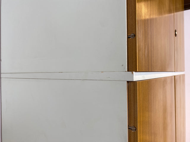 I Retro pur I Sehr schöner großer Mid-Century Kleiderschrank aus 1967 mit Aufsatz I Schrank Schlafzimmerschrank Garderobe Wardrobe Flurschrank 60er 70er Vintage DDR I