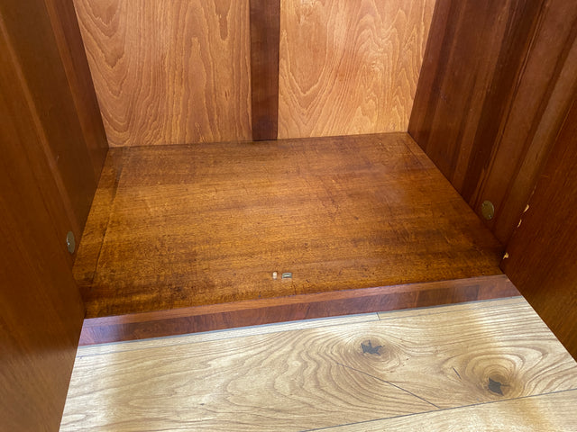 Hochwertiger und perfekt aufgeteilter großer Mid-Century Kleiderschrank aus vollem Holz I Schrank Schlafzimmerschrank Wäscheschrank Wardrobe 50er 60er Retro Vintage I