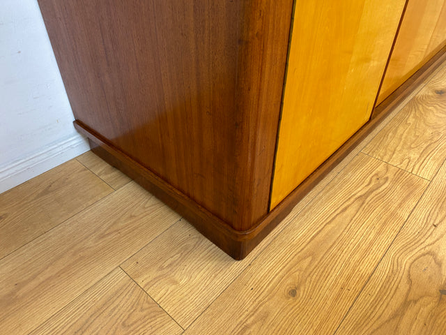 Hochwertiger und perfekt aufgeteilter großer Mid-Century Kleiderschrank aus vollem Holz I Schrank Schlafzimmerschrank Wäscheschrank Wardrobe 50er 60er Retro Vintage I