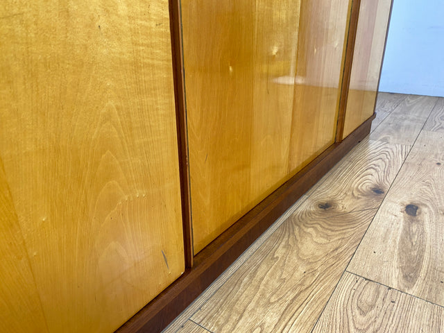 Hochwertiger und perfekt aufgeteilter großer Mid-Century Kleiderschrank aus vollem Holz I Schrank Schlafzimmerschrank Wäscheschrank Wardrobe 50er 60er Retro Vintage I