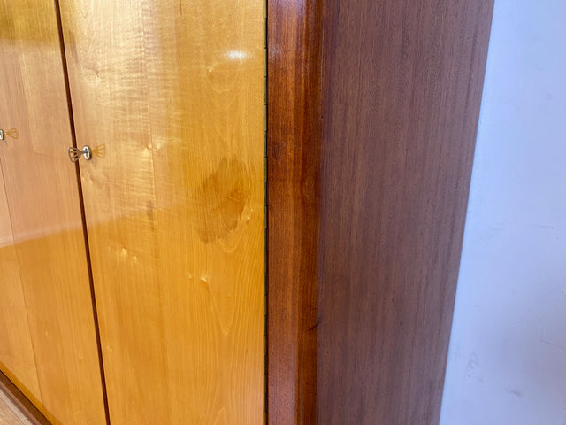 Hochwertiger und perfekt aufgeteilter großer Mid-Century Kleiderschrank aus vollem Holz I Schrank Schlafzimmerschrank Wäscheschrank Wardrobe 50er 60er Retro Vintage I