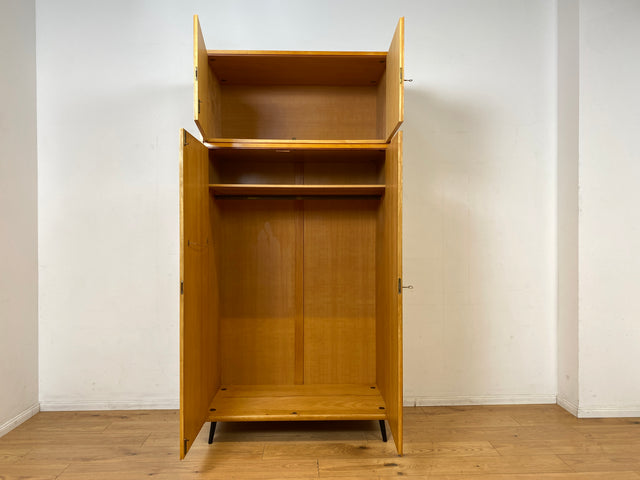 Schöner heller Mid-Century Kleiderschrank in Eiche auf neuen Metallfüßen mit Aufsatz I Schrank Wäscheschrank Schlafzimmerschrank Flurschrank Garderobenschrank Vintage 60er I