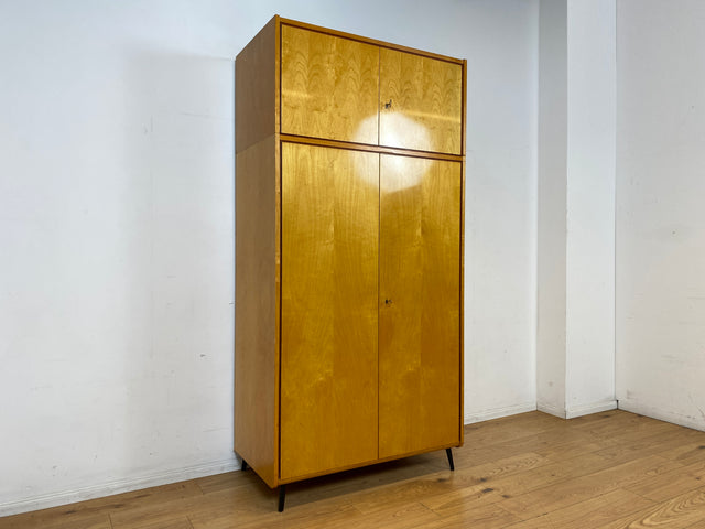Schöner heller Mid-Century Kleiderschrank in Eiche auf neuen Metallfüßen mit Aufsatz I Schrank Wäscheschrank Schlafzimmerschrank Flurschrank Garderobenschrank Vintage 60er I