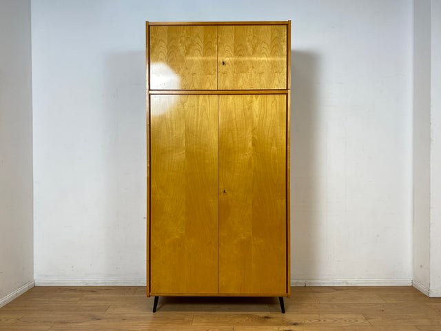 Schöner heller Mid-Century Kleiderschrank in Eiche auf neuen Metallfüßen mit Aufsatz I Schrank Wäscheschrank Schlafzimmerschrank Flurschrank Garderobenschrank Vintage 60er I