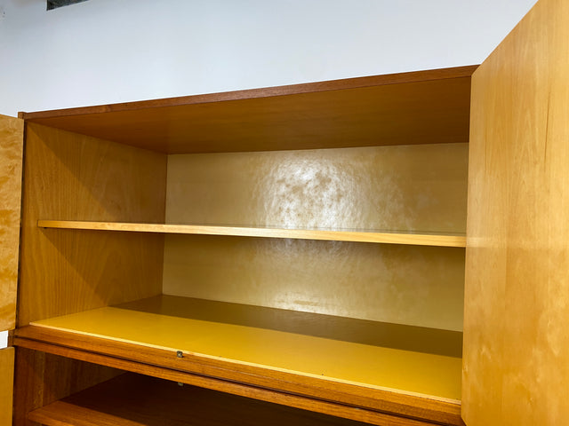 Sehr schöner und geräumiger Mid-Century Kleiderschrank mit Aufsatz und Kleiderstange I Schrank Schlafzimmerschrank Wäscheschrank Wardrobe 60er 70er Vintage Retro I