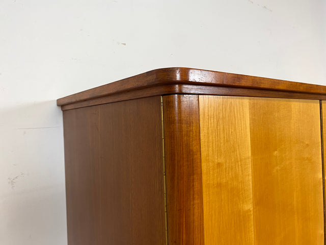Schöner & perfekt aufgeteilter 3-türiger Mid-Century Kleiderschrank mit Schubladen I Schrank Schlafzimmerschrank Wäscheschrank Wardrobe Rockabilly 50er 60er Vintage I