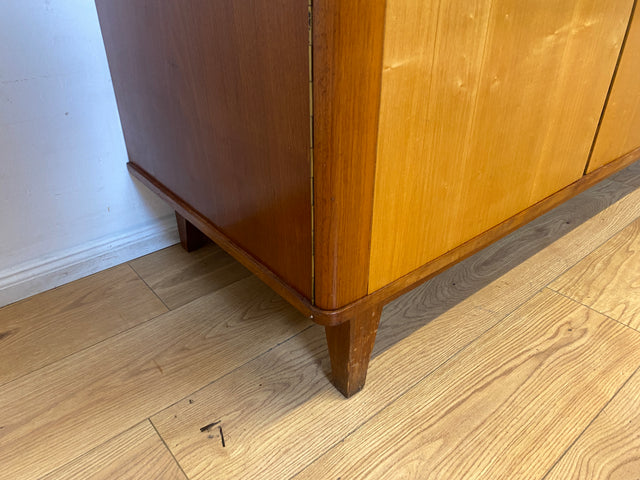 Schöner & perfekt aufgeteilter 3-türiger Mid-Century Kleiderschrank mit Schubladen I Schrank Schlafzimmerschrank Wäscheschrank Wardrobe Rockabilly 50er 60er Vintage I