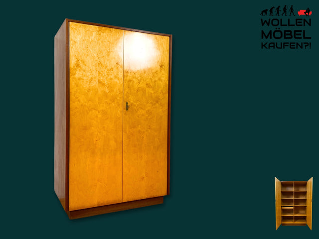 Minimalistischer & geräumiger Mid-Century Kleiderschrank aus 1966 mit Schublade und Böden I Schrank Schlafzimmerschrank Wäscheschrank Garderobe Wardrobe Retro Vintage 60er I