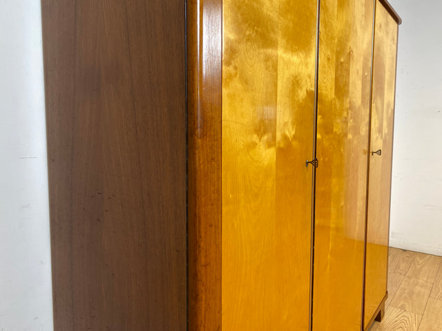 Stilvoller und gut erhaltener Mid-Century Kleiderschrank mit guter Aufteilung I Schrank Schlafzimmerschrank Wäscheschrank Wardrobe Rockabilly Vintage 50er 60er Retro I