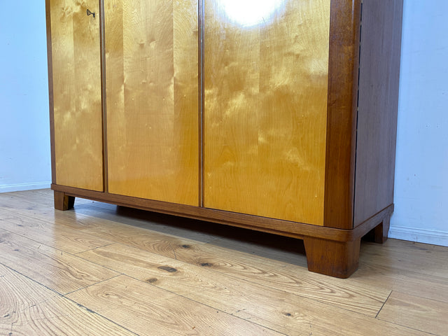Stilvoller und gut erhaltener Mid-Century Kleiderschrank mit guter Aufteilung I Schrank Schlafzimmerschrank Wäscheschrank Wardrobe Rockabilly Vintage 50er 60er Retro I