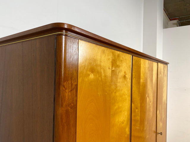 Stilvoller und gut erhaltener Mid-Century Kleiderschrank mit guter Aufteilung I Schrank Schlafzimmerschrank Wäscheschrank Wardrobe Rockabilly Vintage 50er 60er Retro I