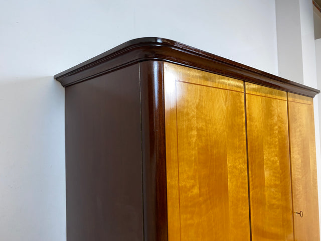 Sehr schöner und gut erhaltener Mid-Century Kleiderschrank mit perfekter Aufteilung I Schrank Schlafzimmerschrank Wäscheschrank Rockabilly Vintage 50er 60er Retro I